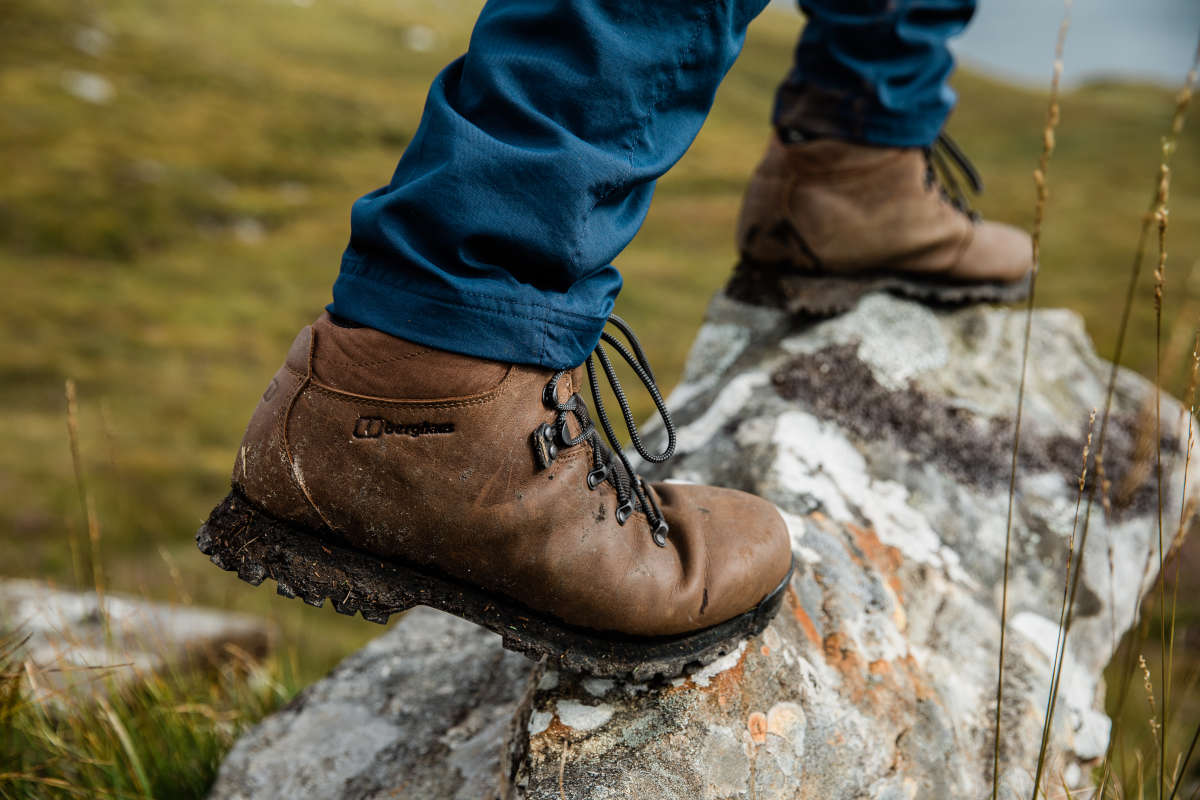 Berghaus Hillwalker II Gore Tex Mens Hiking Boots SportsGB